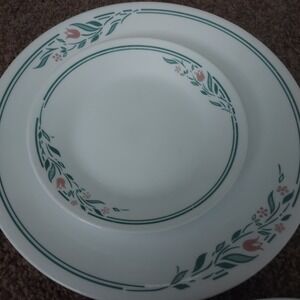 Corelle Tulip Dinnerware Set 3 Plates 10" 2 6"‎ plates Floral Green Trim Vintage